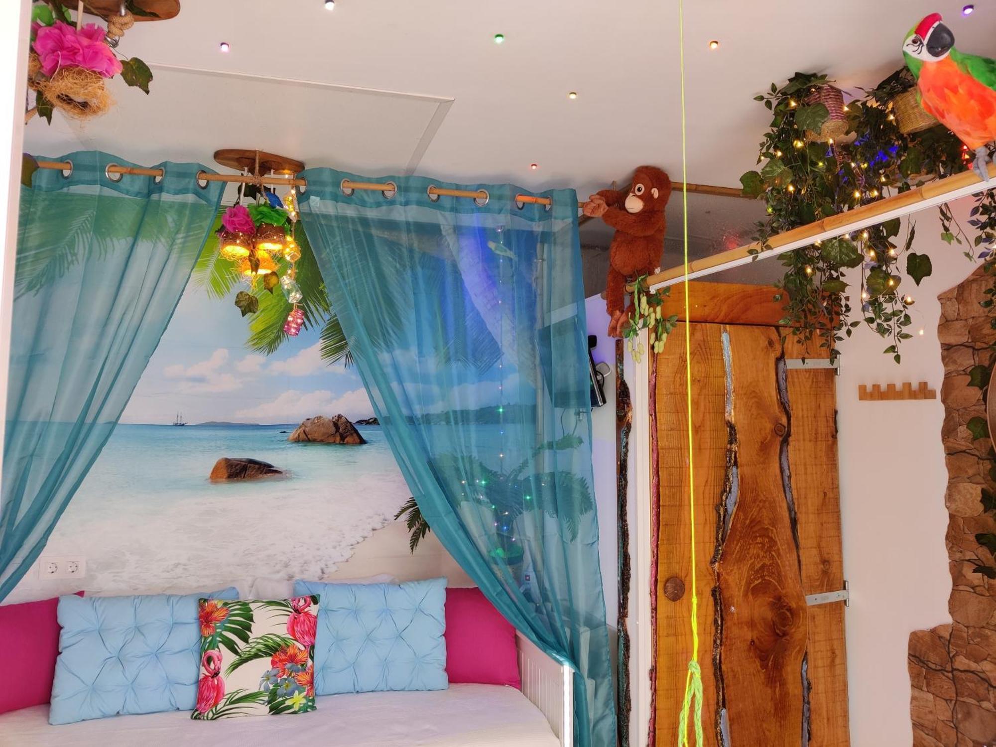 Wonder Room Paraiso Magico Habitacion Nerja Exterior foto