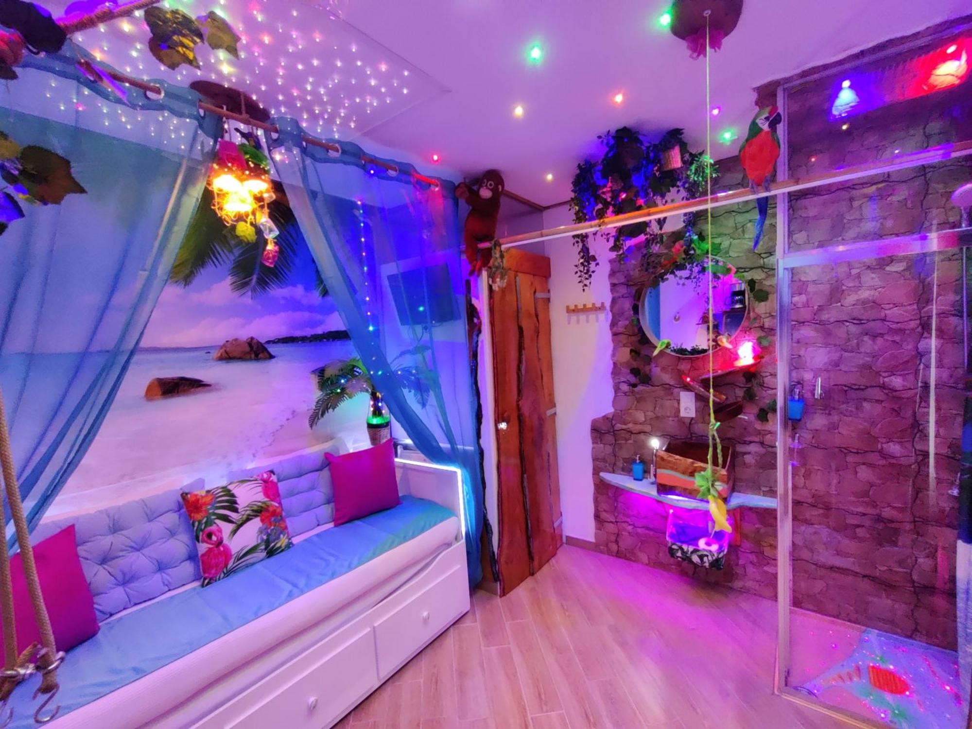 Wonder Room Paraiso Magico Habitacion Nerja Exterior foto